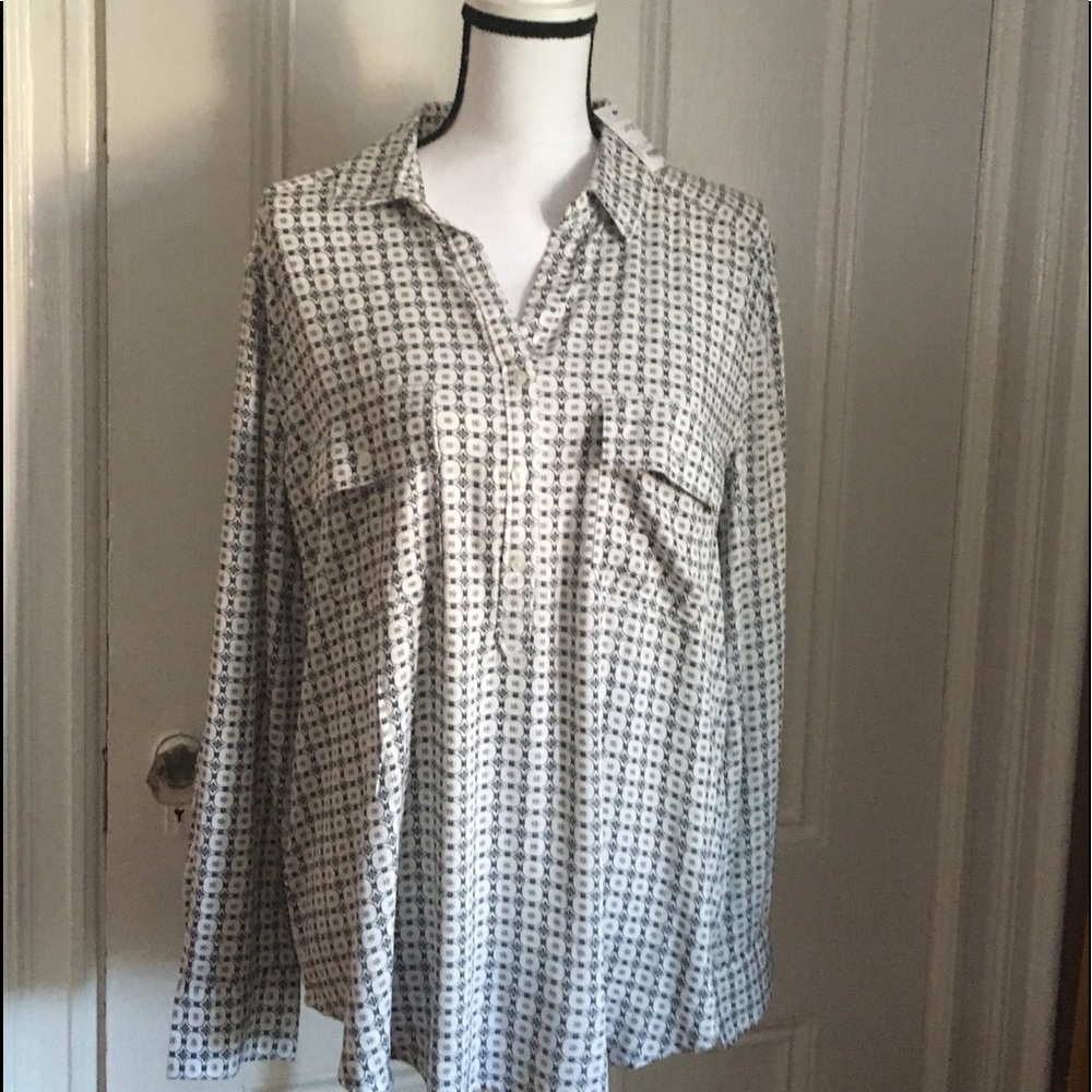 Liz Claiborne size L 100 percent rayon